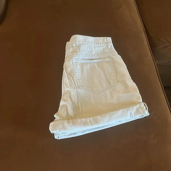 Eddie Bauer Khaki Shorts - Picture 2 of 7